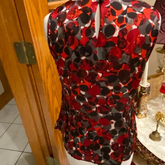 Beautiful new without tags blouse by Kasper size Petite small - Picture 4 of 6